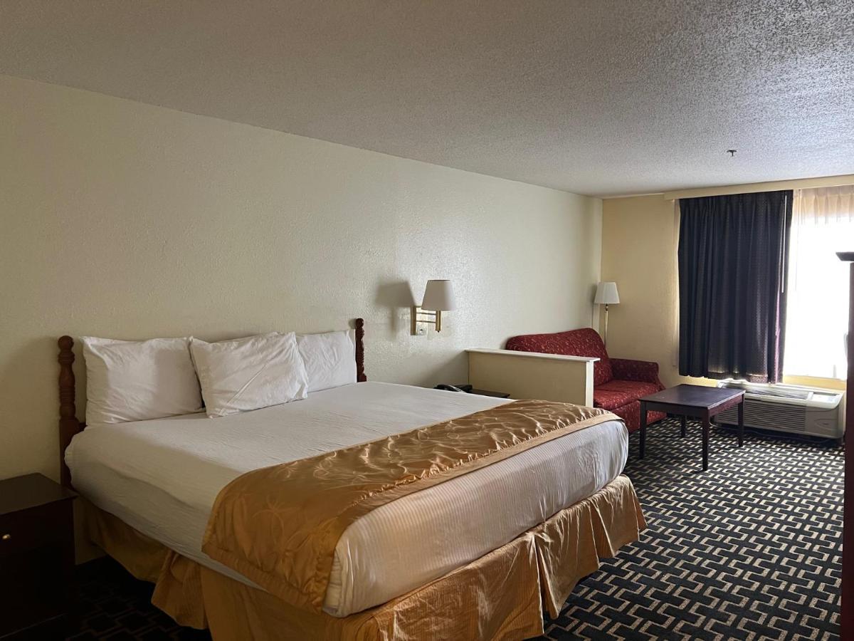 Budgetel Inns & Suites Fairfield Екстериор снимка